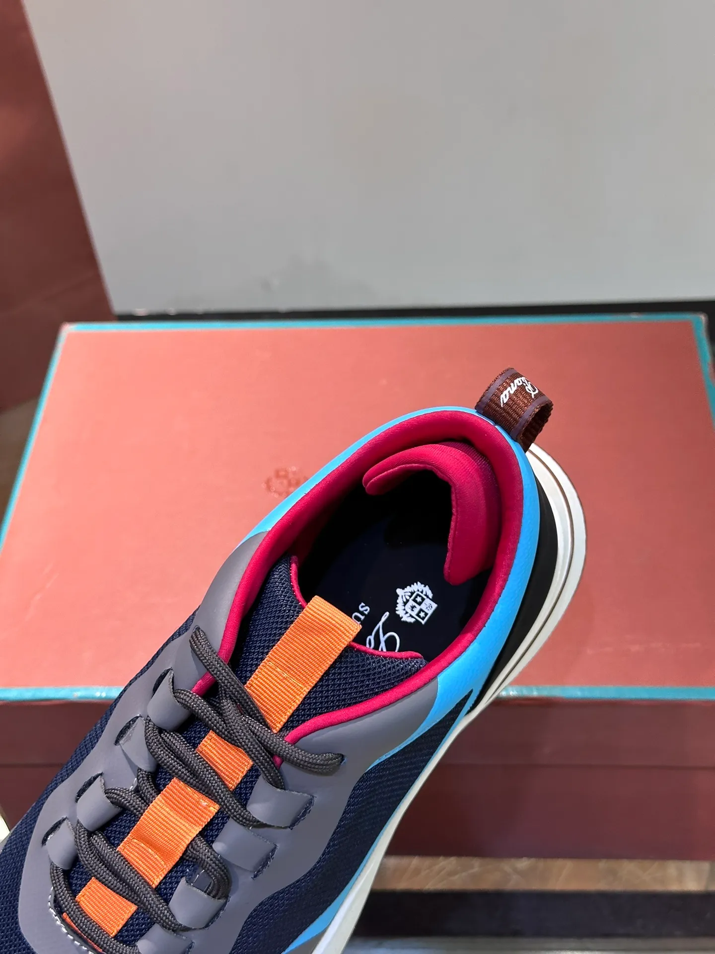 Factory price: 540💰Loro men's shoes💰iana niche Loro classic jogging shoes, men's lace-up casual shoes and sneakers, high-quality lightweight and comfortable fabrics, suitable for outdoor leisure, the color scheme is young and energetic, and it looks great with sportswear or casual suits! Size: 39-45 (46 customized)